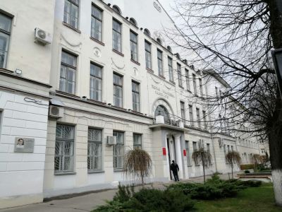 Здание, где в учительском институте перед студентами и учителями выступала Н.К. Крупская, 25-23.06.26