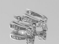 Серьги из белого золота с бриллиантами э0901сг12142000