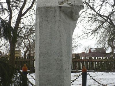 Братская могила с захоронением воинов, погибших в период Великой Отечественной войны 1941—1945 гг.