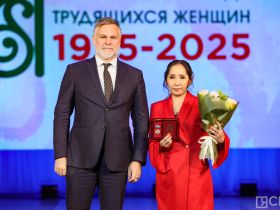 Матерям Якутии вручили госнаграды с денежным вознаграждением
