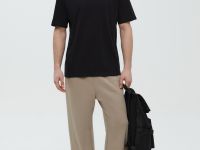 Базовая футболка из хлопка прямого силуэта