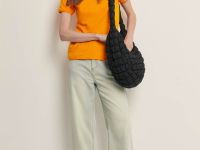 Футболка приталенного силуэта