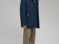 Однобортное пальто с капюшоном