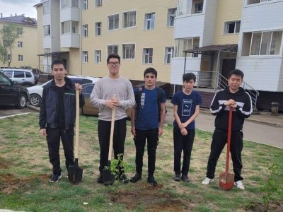 Всемирная экологическая акция «Марафон зеленых дел»: студенты МРТК облагородили территорию общежития