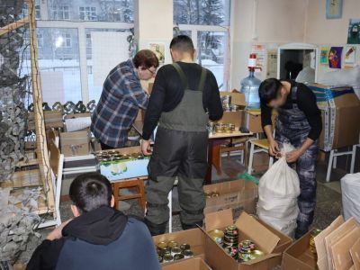 В Ленске осужденные к принудительным работам оказывают помощь участникам СВО