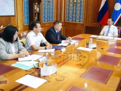 Глава Якутии поручил мобилизовать все силы на заготовку сена