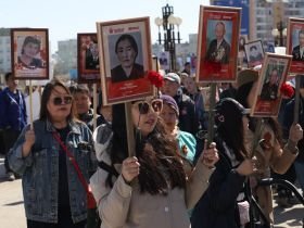 Фото. В Якутске акция «Бессмертный полк» собрала более 50 тысяч человек
