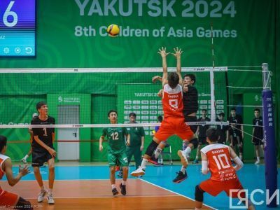 Эмоциональные кадры матча по волейболу между командами Казахстана и Якутии на играх «Дети Азии»