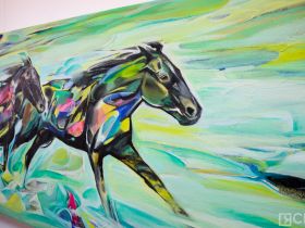 Выставка картин монгольских художников открылась в Якутске