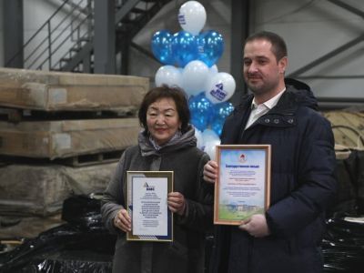 Группа «ВИС» передала школам Якутии комплекты мебели и специального оборудования