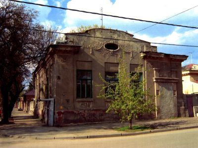 Жилой дом Р. Сармакешевой