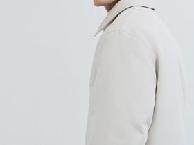 Утеплённый бомбер с отложным воротником, Белый