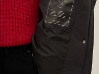 Пуховик с воротником-стойкой