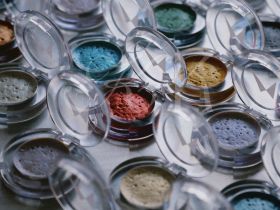 Акварель Mairtini "Metallic Pearlescent" палетка 3 мл, разные цвета