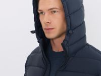 Лёгкая утеплённая куртка с капюшоном, Синий