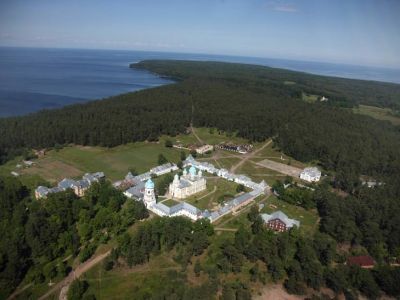 Рождество-Богородичный Коневский монастырь