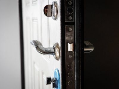 В Якутии до конца 2025 года  из аварийного жилья переселят более 48 тысяч человек