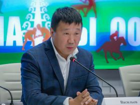 В Якутске презентовали медали и экипировку Игр Манчаары