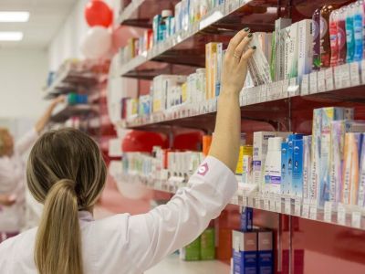 Аптекам предложили разрешить продавать хозяйственные товары