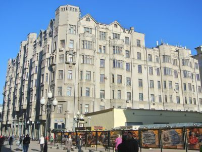 Доходный дом А.Т. Филатовой ("Дом с рыцарями"), 1914 г., архитектор В.Е. Дубовской, гражданский инженер Н.А. Архипов