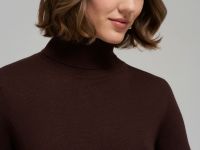 Свитер женский