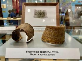 В Якутске открылась выставка традиционной якутской одежды «Күүтүүлээх күндү таҥалай сон»