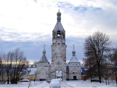 Надвратная колокольня