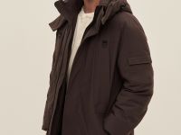 Пальто утепленное с воротником-стойкой