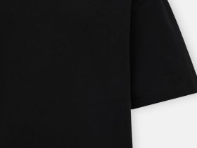 Базовая футболка из хлопка прямого силуэта