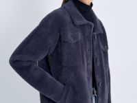 Жакет с высоким ворсом и нагрудными карманами