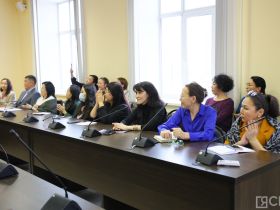50 госслужащих республики обучат особенностям официально-делового стиля якутского языка