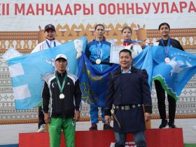 Первый из Анабара, и 26 лет ради золота. Мас-рестлеры разыграли медали Игр Манчаары