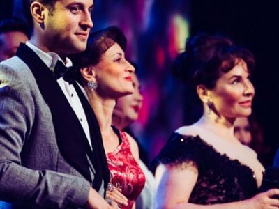 Пока часы 12 бьют