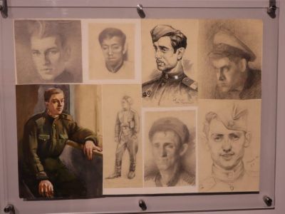 В Якутске открыли выставку «Армейские зарисовки»