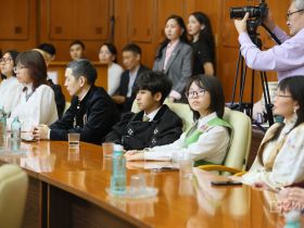 В Якутске отметили 75-летие легендарного борца Александра Иванова