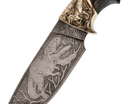 Кованый нож Юрский, дамасская сталь, рукоять карельская береза, художественное травление