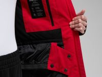 Горнолыжная куртка полуприлегающего силуэта