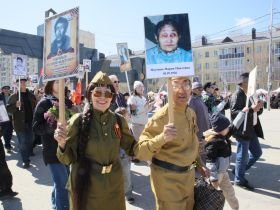 Фото. В Якутске акция «Бессмертный полк» собрала более 50 тысяч человек