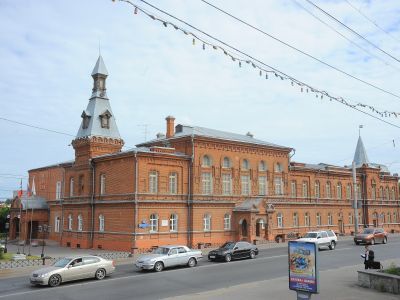 Здание бывшей городской думы