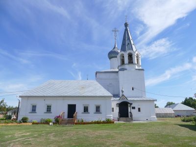 Знаменская церковь с колокольней