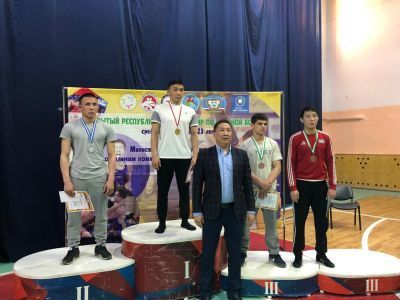 В Якутске прошёл первый турнир по вольной борьбе на призы Минмолодежи Якутии