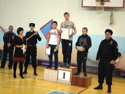 Атаман Волжского казачьего войска поддерживает мас-рестлинг. 