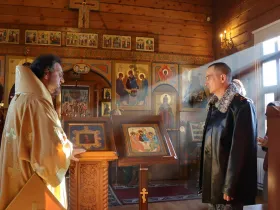 Участникам СВО переданы иконы Святой Троицы и Божией Матери «Умиление Градоякутская»