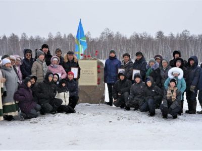 Памятник Дню согласия открыли в якутском селе Уолба