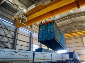 В Якутию из Беларуси доставили первый прямой контейнерный груз