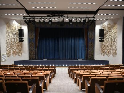 Набережночелнинский государственный татарский драматический театр имени Аяза Гилязова