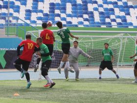 Футбольная команда «Спорт Якутии» завоевала право играть на чемпионате России