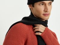 Шапка из шерсти