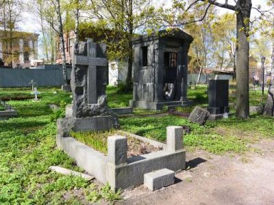 Могила Котляревского Н.А. (1863-1925), литературоведа