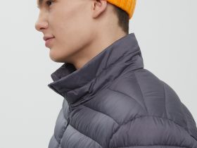 Шапка из шерсти